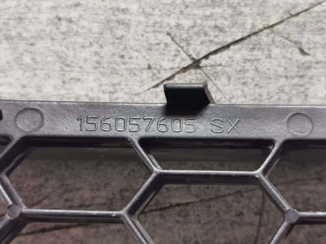 bontott ALFA ROMEO 159 Hűtőrács