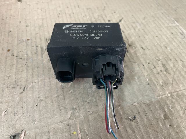 bontott ALFA ROMEO 159 Izzító Relé