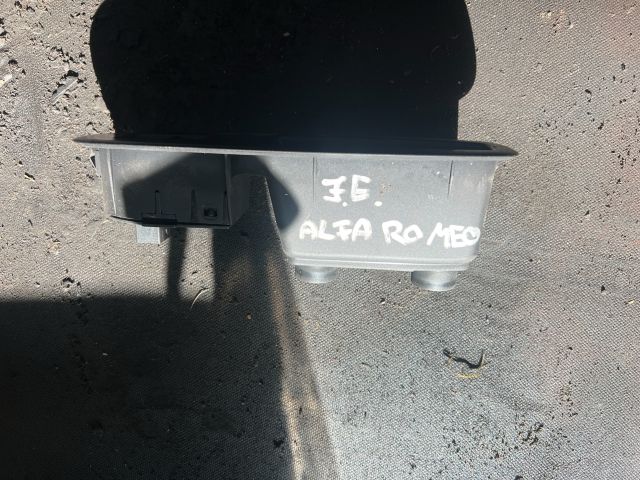 bontott ALFA ROMEO 159 Jobb első Ablakemelő Kapcsoló