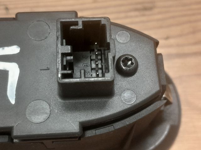 bontott ALFA ROMEO 159 Jobb első Ablakemelő Kapcsoló