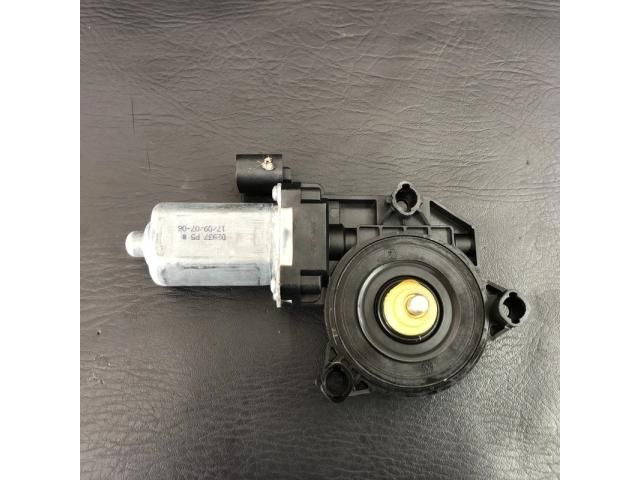 bontott ALFA ROMEO 159 Jobb első Ablakemelő Motor