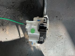 bontott ALFA ROMEO 159 Jobb első Ajtózár