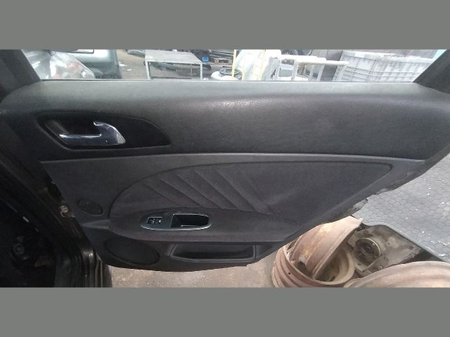 bontott ALFA ROMEO 159 Jobb hátsó Ajtó Kárpit