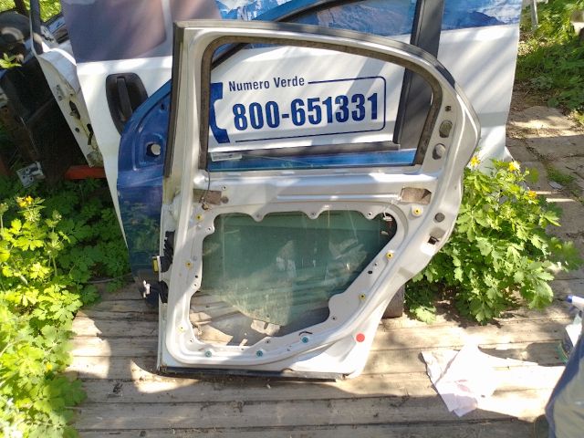 bontott ALFA ROMEO 159 Jobb hátsó Ajtó (Részeivel)