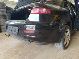 bontott ALFA ROMEO 159 Jobb hátsó Zsanér