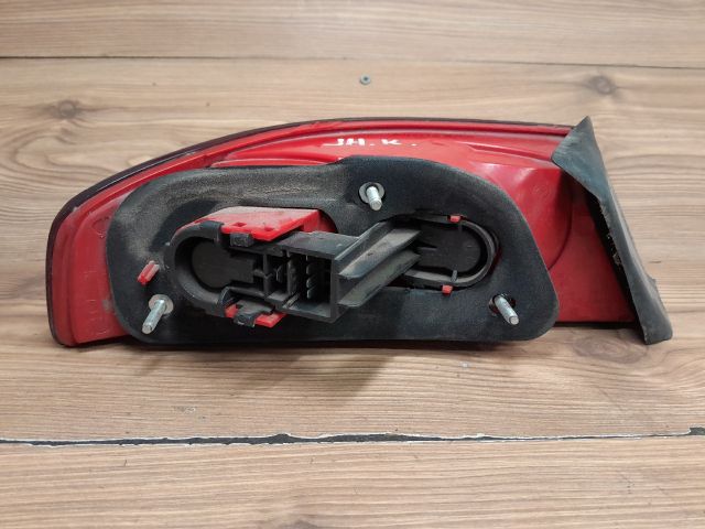 bontott ALFA ROMEO 159 Jobb Külső Hátsó Lámpa