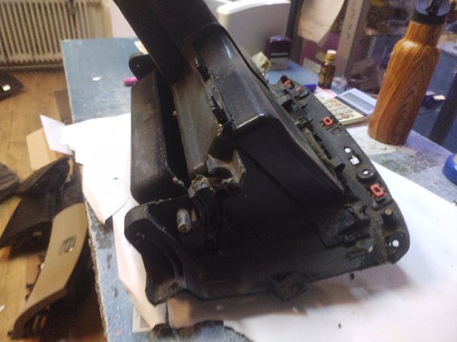 bontott ALFA ROMEO 159 Kesztyűtartó