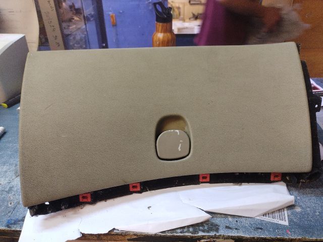 bontott ALFA ROMEO 159 Kesztyűtartó