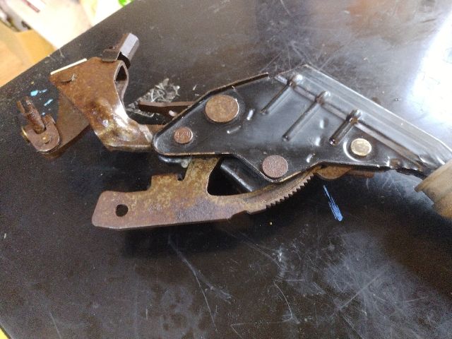 bontott ALFA ROMEO 159 Kézifék Kar