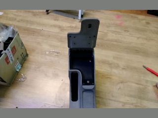 bontott ALFA ROMEO 159 Könyöklő