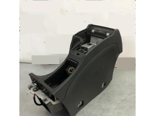 bontott ALFA ROMEO 159 Könyöklő