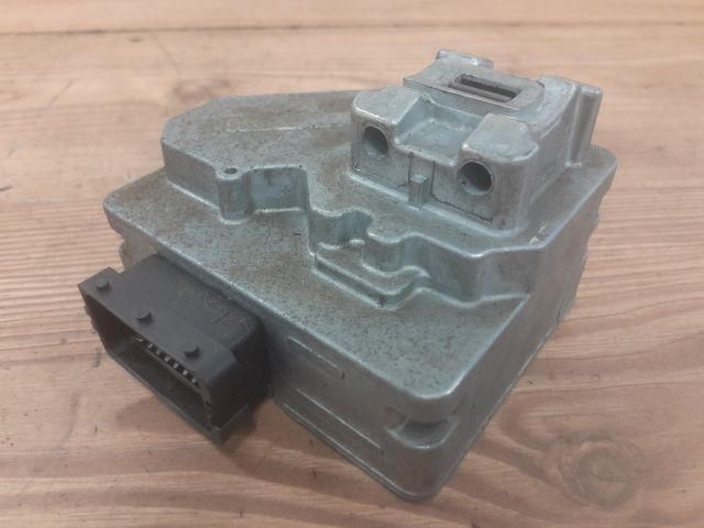 bontott ALFA ROMEO 159 Kormányzár (Elektromos)