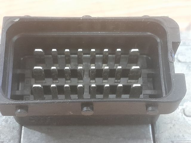 bontott ALFA ROMEO 159 Kormányzár (Elektromos)