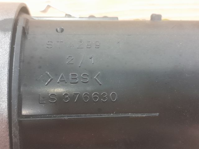 bontott ALFA ROMEO 159 Középső Bal Szellőző