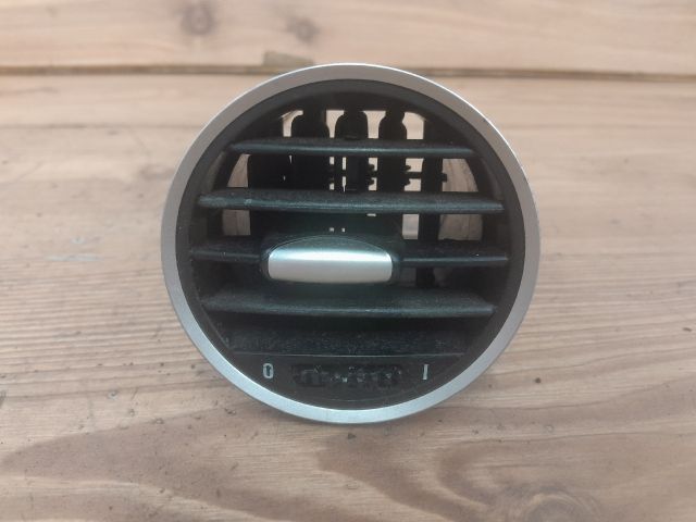 bontott ALFA ROMEO 159 Középső Bal Szellőző