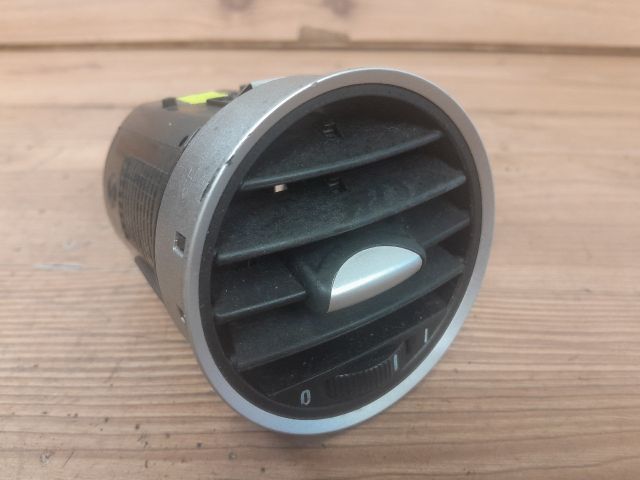 bontott ALFA ROMEO 159 Középső Jobb Szellőző