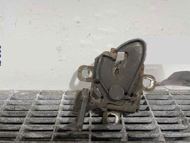 bontott ALFA ROMEO 159 Motorháztető Zárszerkezet