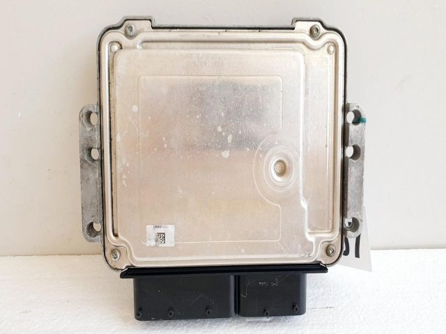 bontott ALFA ROMEO 159 Motorvezérlő