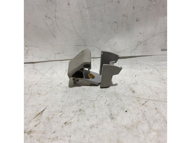 bontott ALFA ROMEO 159 Napellenző Tartó (Pozíciófüggetlen)