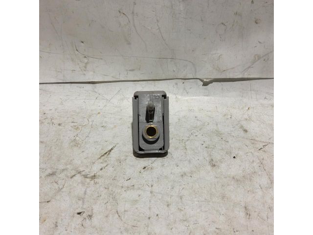 bontott ALFA ROMEO 159 Napellenző Tartó (Pozíciófüggetlen)