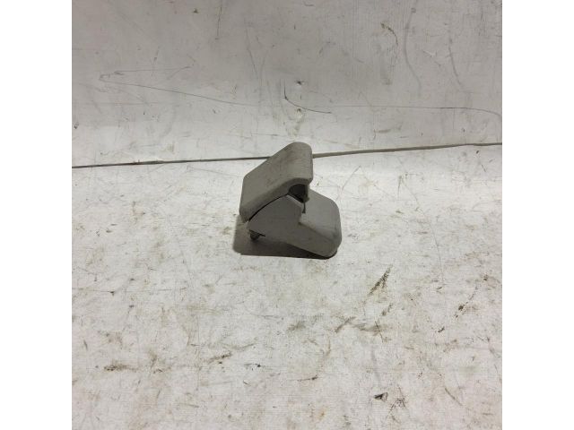 bontott ALFA ROMEO 159 Napellenző Tartó (Pozíciófüggetlen)