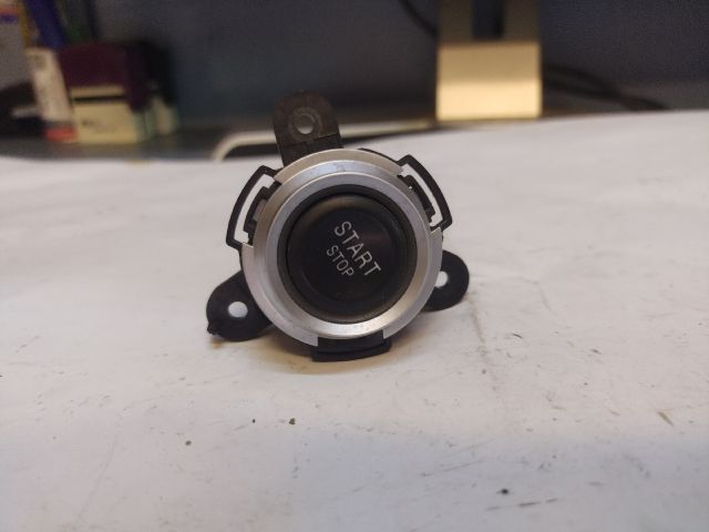 bontott ALFA ROMEO 159 Start / Stop Indító Gomb