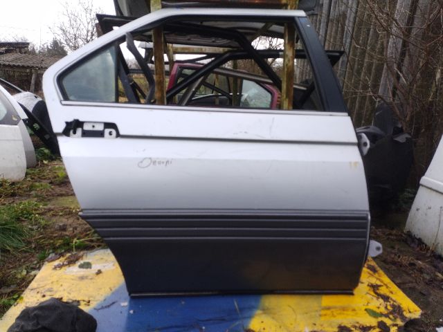 bontott ALFA ROMEO 164 Jobb hátsó Ajtó (Üres lemez)