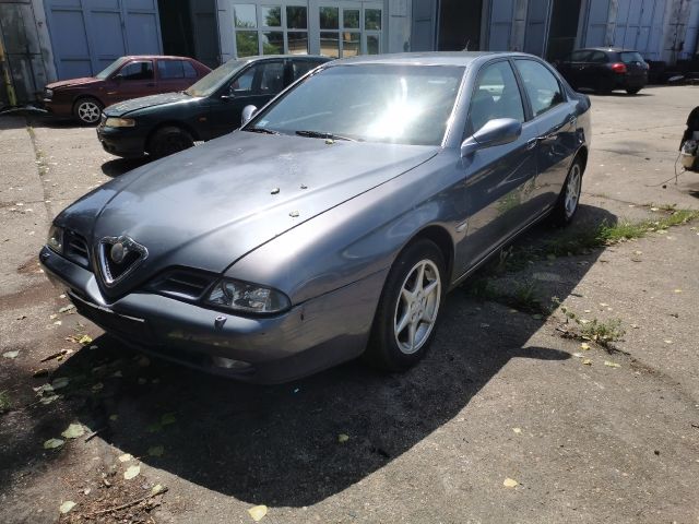bontott ALFA ROMEO 166 Bal első Ajtó (Részeivel)