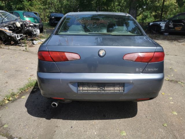 bontott ALFA ROMEO 166 Bal hátsó Csonkállvány Kerékaggyal