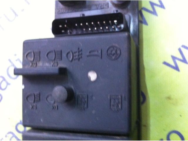 bontott ALFA ROMEO 166 Biztosítéktábla Fedél