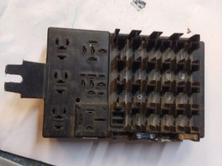 bontott ALFA ROMEO 166 Biztosítéktábla Utastér