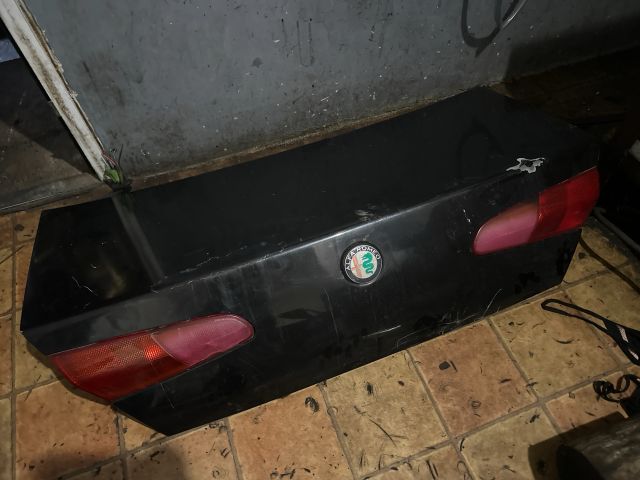 bontott ALFA ROMEO 166 Csomagtérajtó (Részeivel)