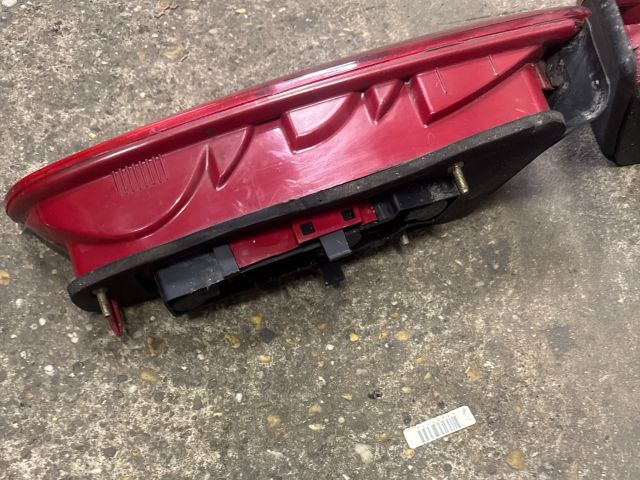 bontott ALFA ROMEO 166 Hátsó Lámpa Szett