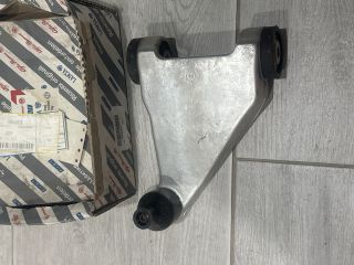 bontott ALFA ROMEO 166 Jobb első Felső Első Lengőkar