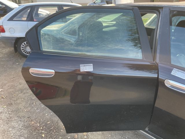 bontott ALFA ROMEO 166 Jobb hátsó Ajtó (Üres lemez)