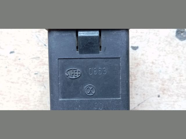 bontott ALFA ROMEO 33 Bal első Ablakemelő Kapcsoló