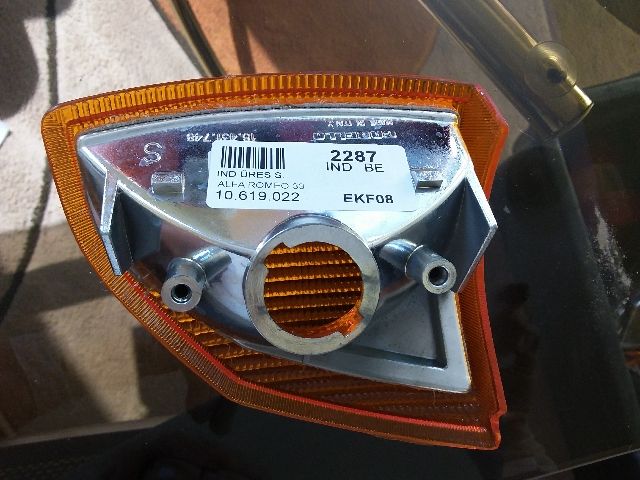 bontott ALFA ROMEO 33 Bal első Irányjelző