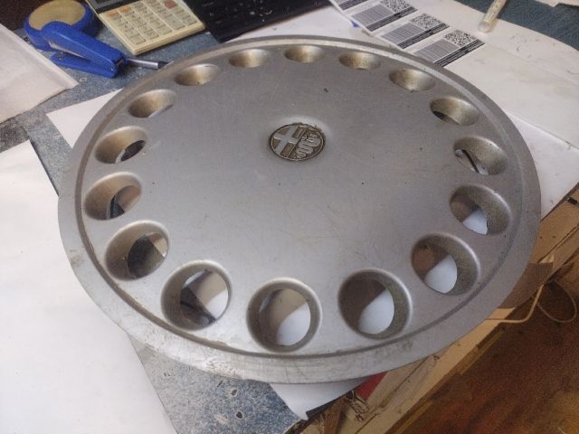 bontott ALFA ROMEO 33 Dísztárcsa (1 db)