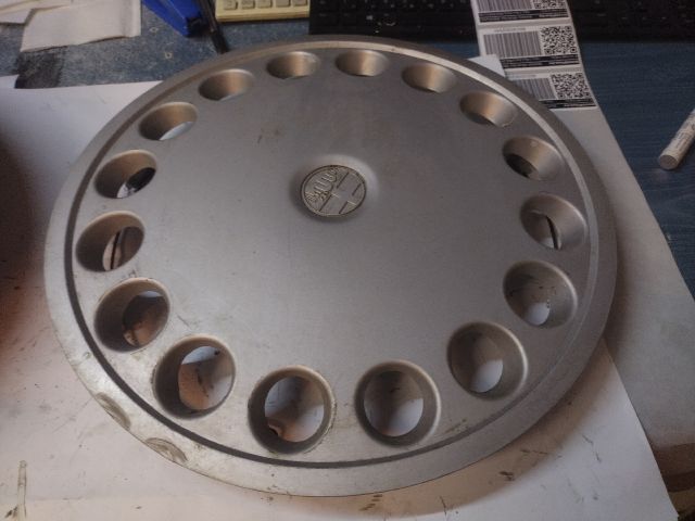 bontott ALFA ROMEO 33 Dísztárcsa (1 db)