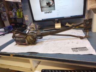 bontott ALFA ROMEO 33 Első Ablaktörlő Szerkezet Motorral