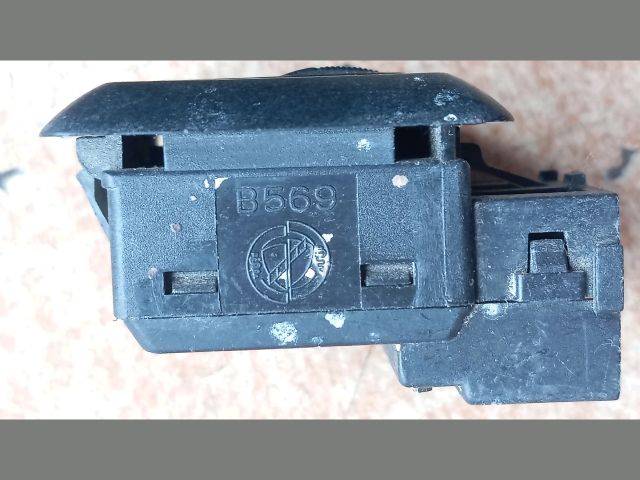 bontott ALFA ROMEO 33 Jobb első Ablakemelő Kapcsoló