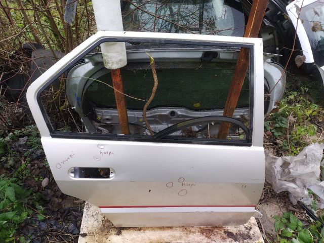 bontott ALFA ROMEO 33 Jobb hátsó Ajtó (Üres lemez)
