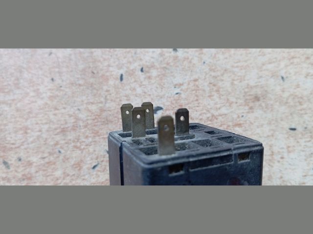 bontott ALFA ROMEO 33 Vészvillogó Kapcsoló