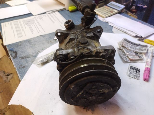 bontott ALFA ROMEO 75 Klímakompresszor