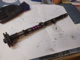 bontott ALFA ROMEO 75 Kipufogó Vezérműtengely