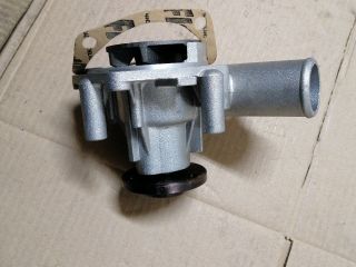 bontott ALFA ROMEO 75 Vízpumpa