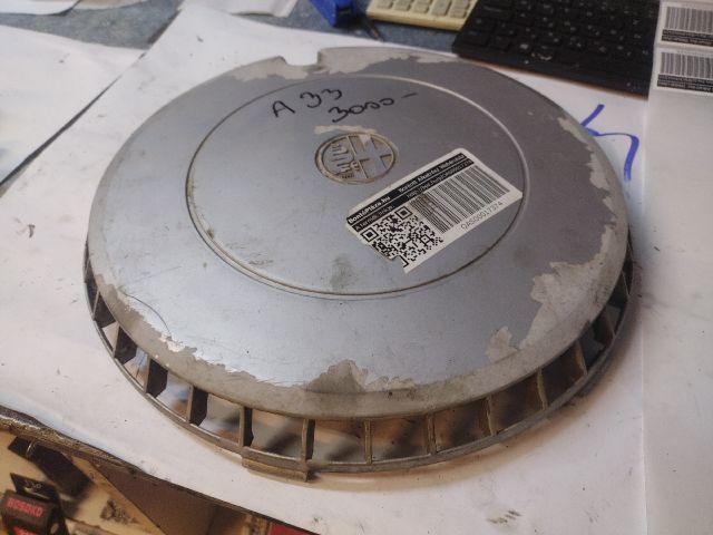 bontott ALFA ROMEO 75 Dísztárcsa (1 db)