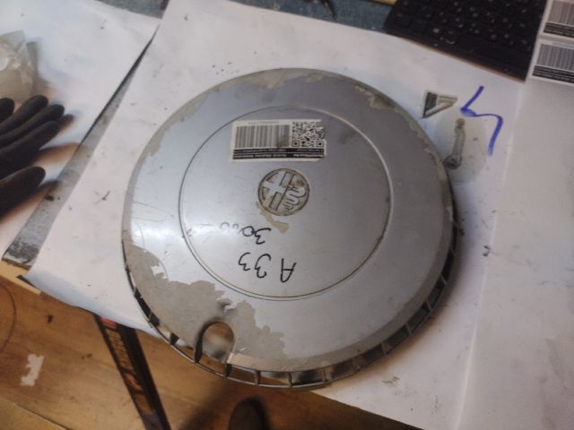 bontott ALFA ROMEO 75 Dísztárcsa (1 db)