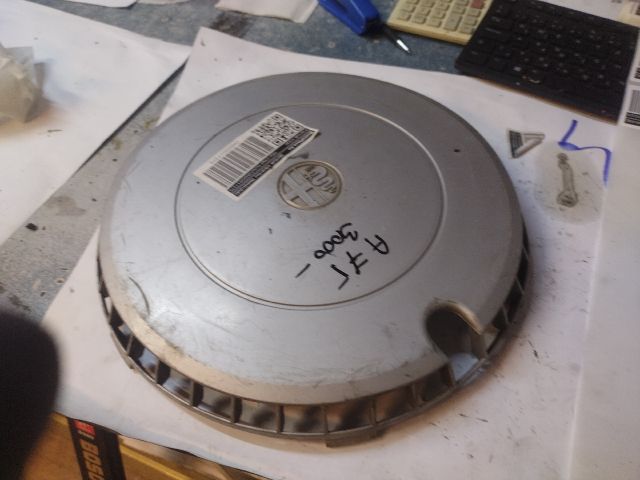 bontott ALFA ROMEO 75 Dísztárcsa (1 db)