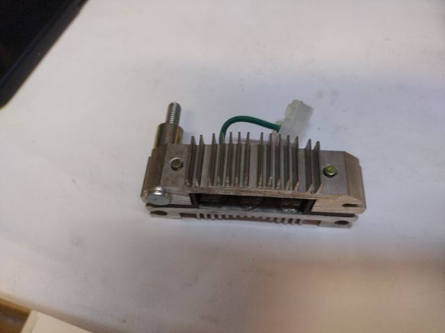 bontott ALFA ROMEO 75 Generátor Elektronika